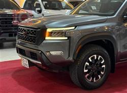 نيسان فرونتر